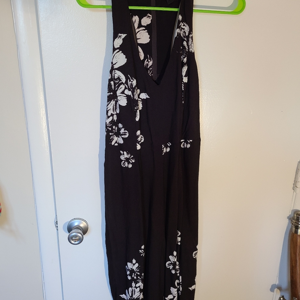 Buiness Romper with floral pattern